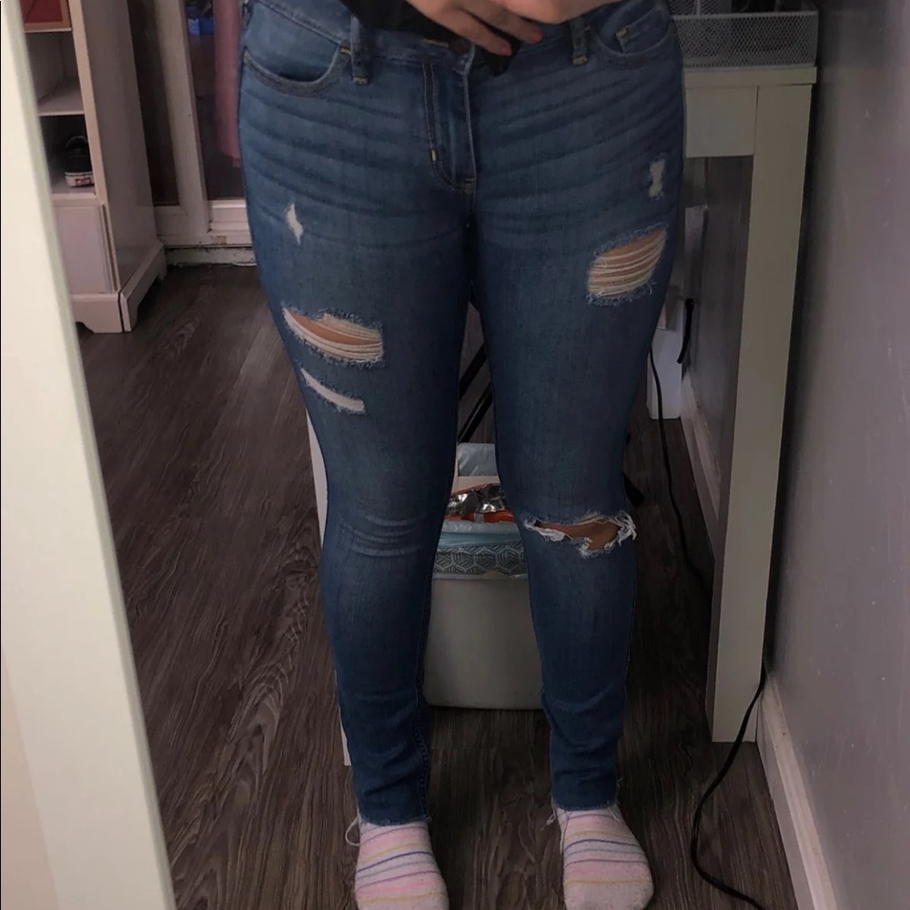 Medium wash Hollister jeans